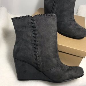 Wedge Ankle Boots NEW Gray Faux Suede NIB 8.5